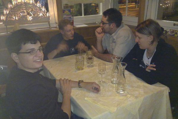 04122010285 20101209